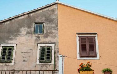 Ravalement de façades d'une maison effectué par CHS Heaven Energy